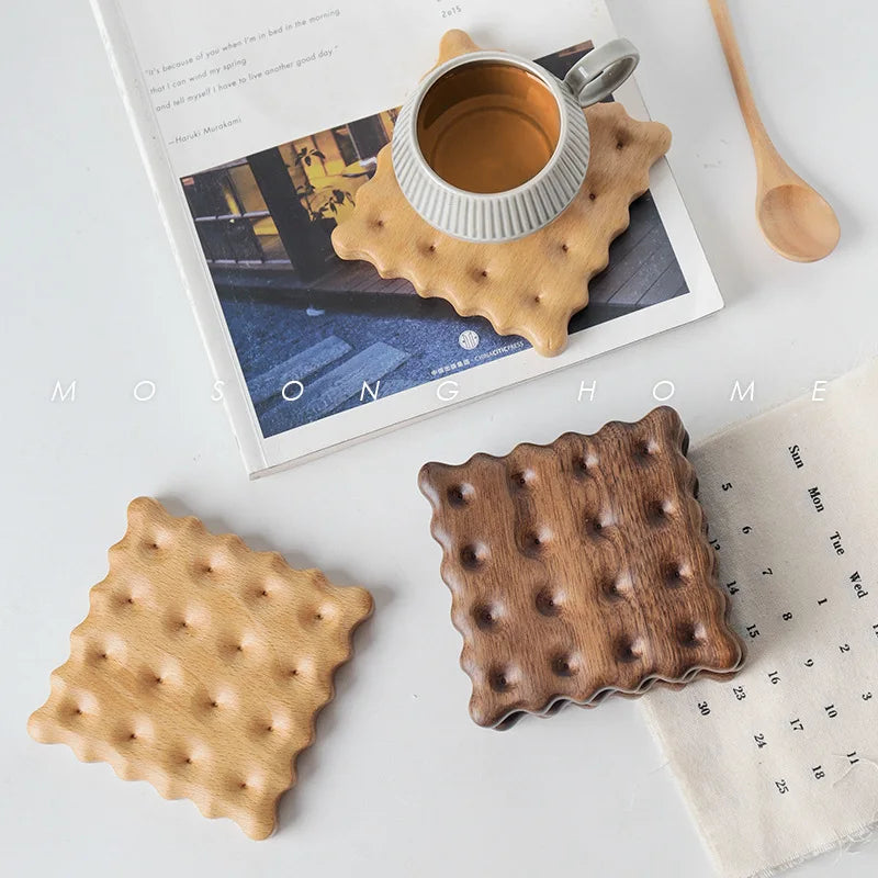 Cute Biscuit Shape Wooden Coaster Natural Beech/Walnut Cup Mat for Coffee Tea, Anti-scald Pad for Home Kitchen Protection Pad